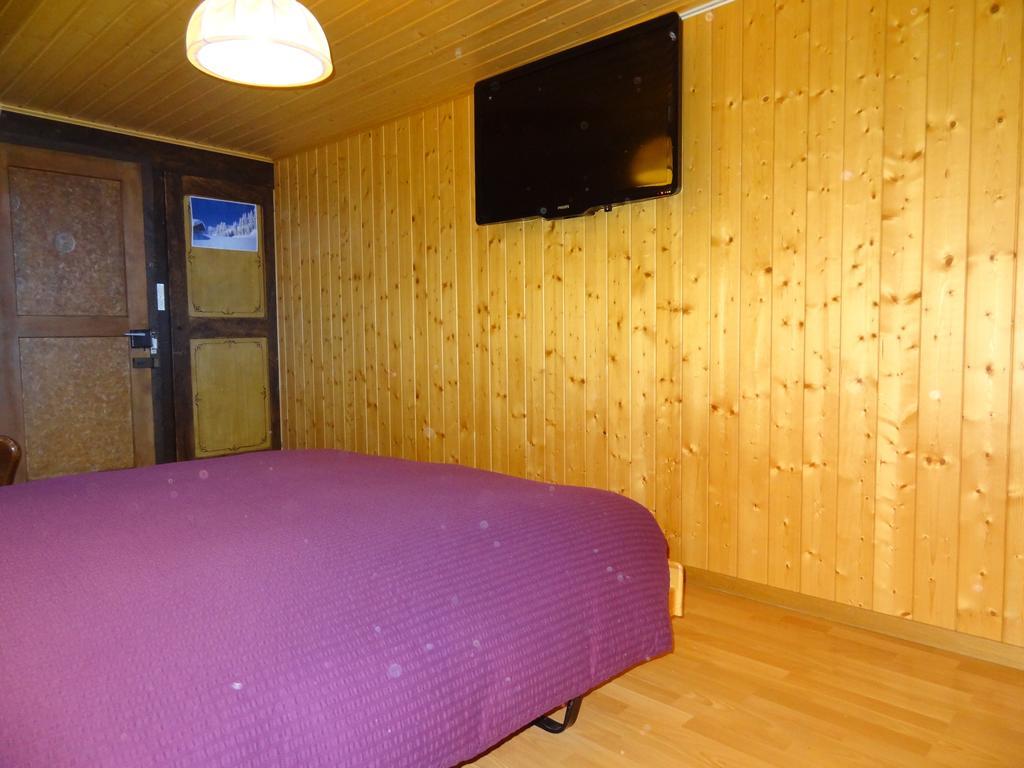 Troistorrents Helvetia B&B 객실 사진